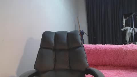 theysaidimcute online show from September 25, 5:53 pm