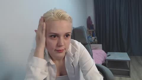 theysaidimcute online show from February 28, 2:59 am