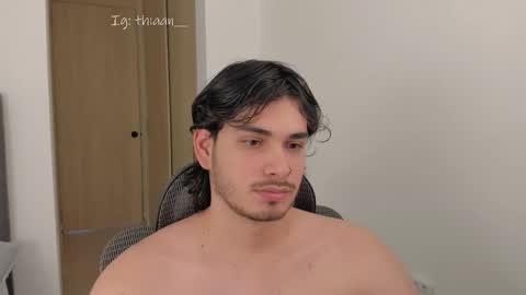 thiaan__ online show from January 17, 10:07 pm