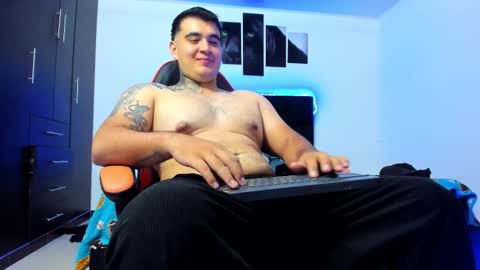 Thiago online show from February 22, 5:11 am