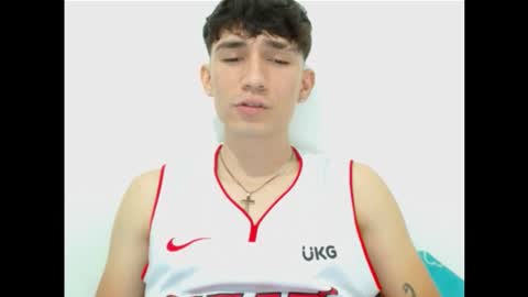 Snapshot of thiago_deseo69 chatting on September 14, 1:41 am thiago_deseo69 online show from September 14, 1:41 am