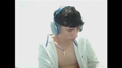 Snapshot of thiago_deseo69 chatting on September 19, 12:04 am thiago_deseo69 online show from September 19, 12:04 am