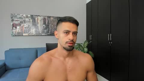 thiago_driussi online show from November 7, 12:07 pm