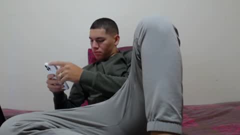 Thiago independent model online show from December 18, 11:45 am