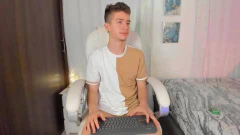 Manuel online show from September 26, 3:36 am