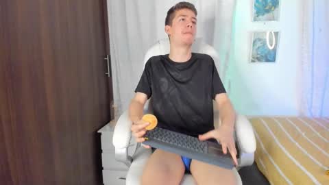 Snapshot of thiago_james69 chatting on September 14, 3:09 am Manuel online show from September 14, 3:09 am