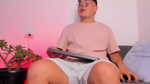 thiago_occonor online show from November 1, 12:33 am