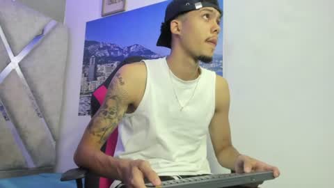 Thiago online show from June 24, 7:54 pm