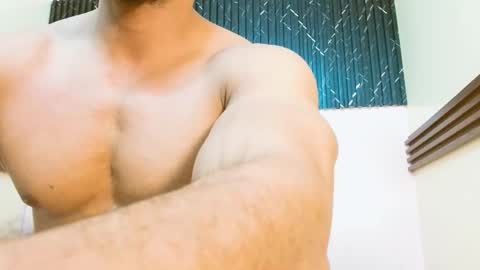 Thiago Summers online show from March 25, 5:09 pm