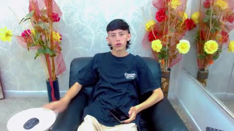 thiago_twink38 online show from October 11, 3:11 am