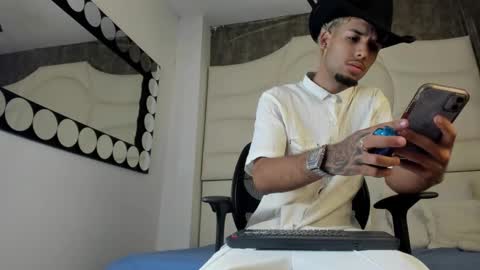 ThiagoFerreti online show from September 9, 3:28 am