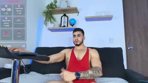 THIAGO MENESES online show from January 21, 2:11 am
