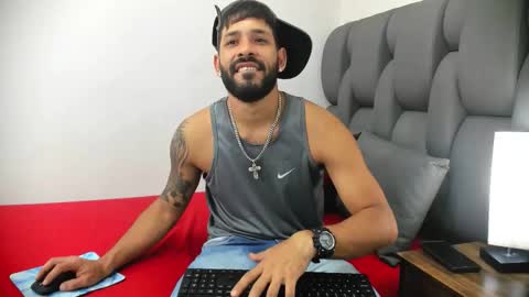 Thia Gomez online show from March 30, 7:14 pm