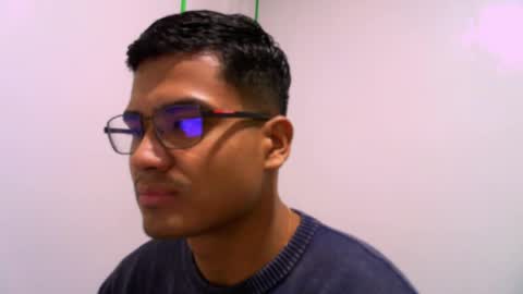 thiagovega_ online show from April 28, 4:06 am