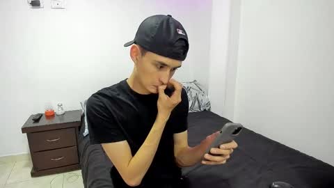 Thiago Wells online show from February 10, 2:52 am