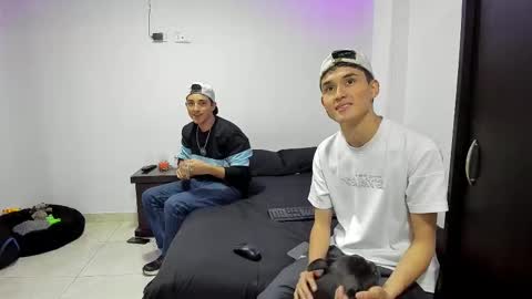 Thiago Wells online show from February 13, 1:40 am