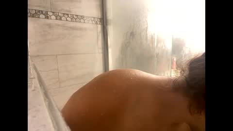 ThatsaGurl online show from October 16, 12:05 pm