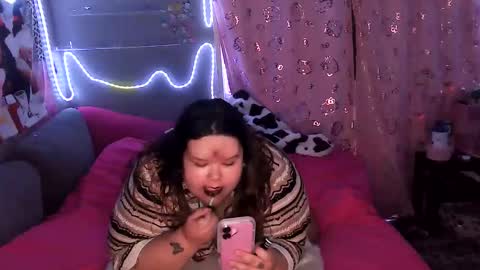 milkmommy online show from December 2, 11:41 am