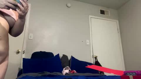 Snapshot of thiccxe chatting on January 29, 5:19 am GinWitDaJuice online show from January 29, 5:19 am