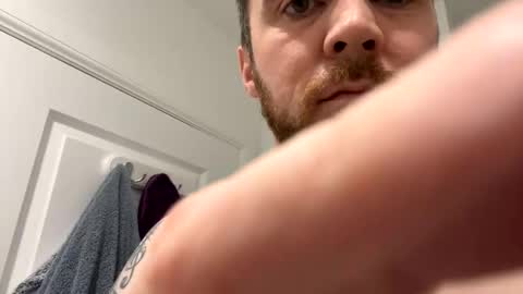Snapshot of thickandmeaty9incher chatting on December 2, 11:24 pm thickandmeaty9incher online show from December 2, 11:24 pm