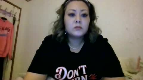 thickassazn93 online show from November 17, 11:40 pm