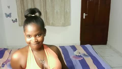Snapshot of thickiie chatting on September 18, 9:52 pm thickiie online show from September 18, 9:52 pm