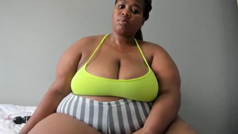 thickleeyanax online show from March 7, 2:45 pm