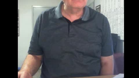Snapshot of thickmelnik chatting on February 17, 11:33 pm James online show from February 17, 11:33 pm