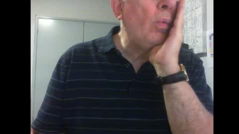 Snapshot of thickmelnik chatting on February 1, 2:16 am James online show from February 1, 2:16 am