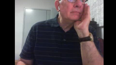 Snapshot of thickmelnik chatting on January 31, 12:18 pm James online show from January 31, 12:18 pm