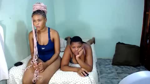 thickykianax online show from February 11, 1:10 am