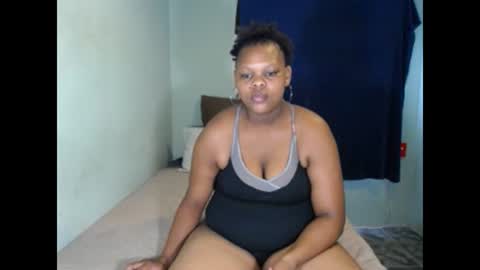 thickykianax online show from December 22, 9:33 am