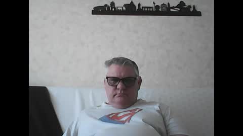 Snapshot of thierrysymp chatting on March 7, 10:02 am Thierrysymp online show from March 7, 10:02 am