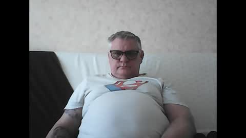 Snapshot of thierrysymp chatting on March 6, 10:09 am Thierrysymp online show from March 6, 10:09 am