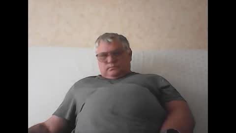 Snapshot of thierrysymp chatting on September 14, 9:44 am Thierrysymp online show from September 14, 9:44 am