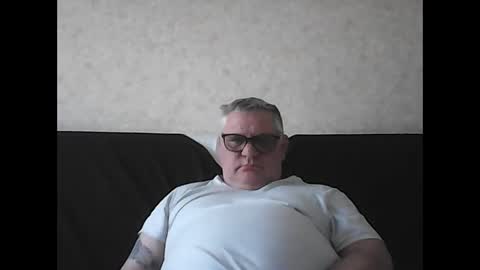 Snapshot of thierrysymp chatting on March 2, 5:04 pm Thierrysymp online show from March 2, 5:04 pm
