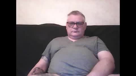 Snapshot of thierrysymp chatting on February 7, 5:18 pm Thierrysymp online show from February 7, 5:18 pm