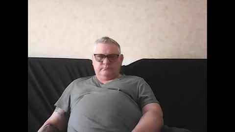 Snapshot of thierrysymp chatting on February 9, 10:20 am Thierrysymp online show from February 9, 10:20 am