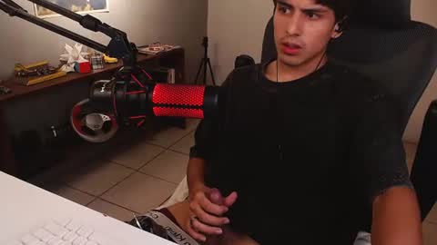 thieves_us online show from July 25, 5:27 am