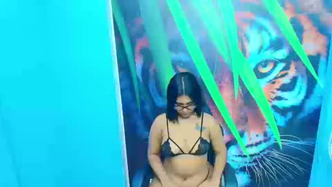 thifany_girlshot online show from September 19, 1:48 pm