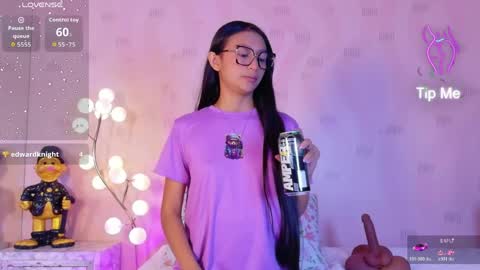 Eva  online show from April 7, 1:02 pm