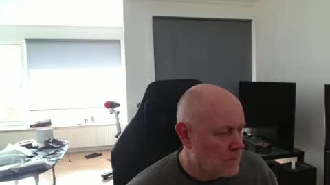 thomas315627 online show from April 10, 2:00 pm