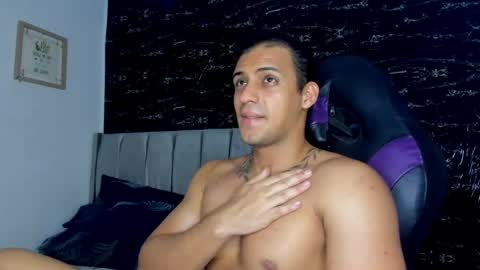 Thomas online show from May 14, 7:01 pm