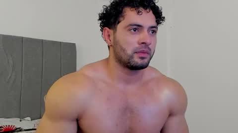 Thomas Brandon online show from September 29, 2:32 am