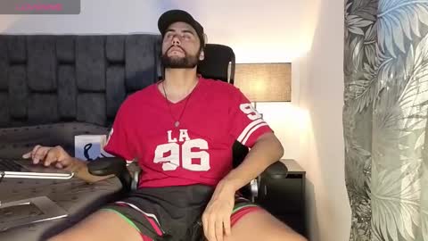 Thomas online show from October 29, 9:26 pm