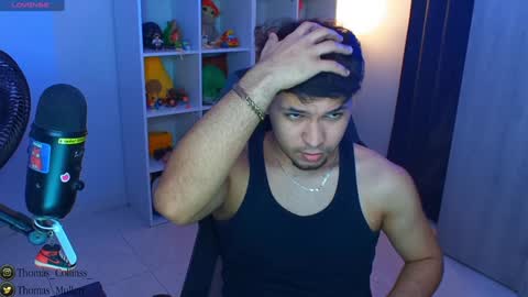 Snapshot of thomascollins__ chatting on January 31, 7:18 am Thomas online show from January 31, 7:18 am