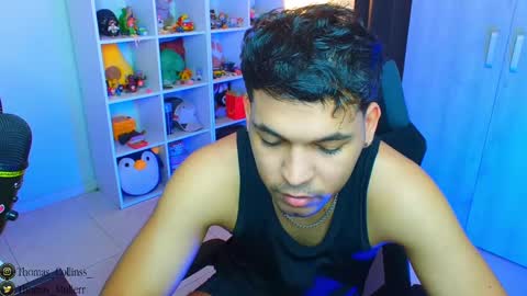 Snapshot of thomascollins__ chatting on March 8, 7:27 am Thomas online show from March 8, 7:27 am