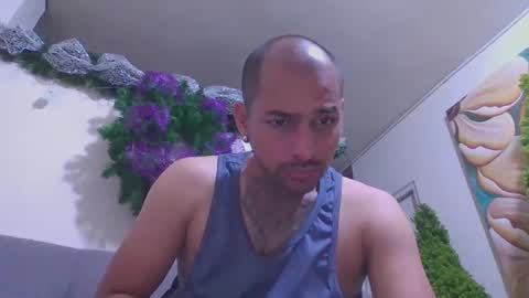 Snapshot of thomassmith2023 chatting on February 3, 11:05 pm thomas smith online show from February 3, 11:05 pm