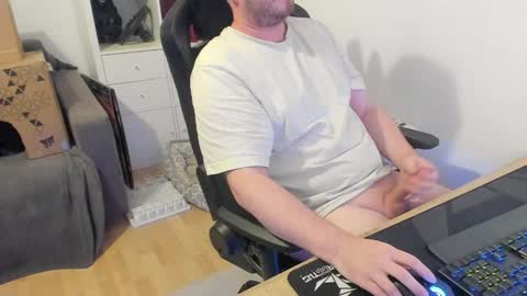 thommy2008 online show from October 8, 1:39 pm