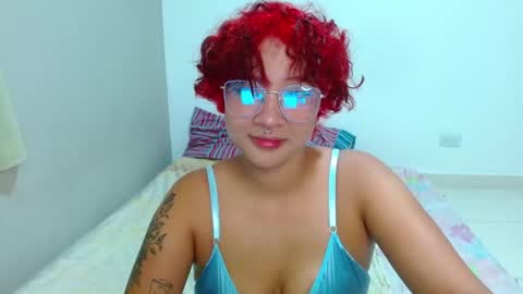Snapshot of thompson_ari chatting on October 10, 4:24 pm thompson ari online show from October 10, 4:24 pm